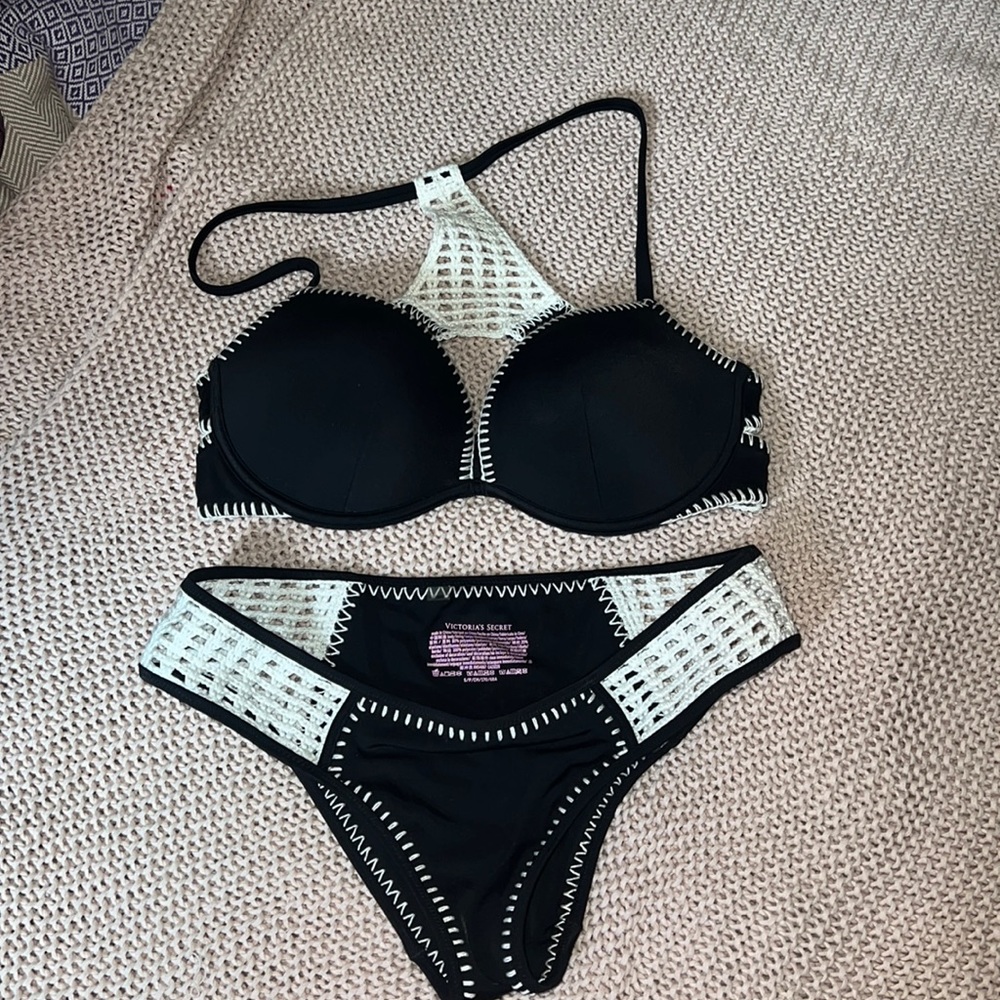 Victorias Secret 2 piece bathing suit set